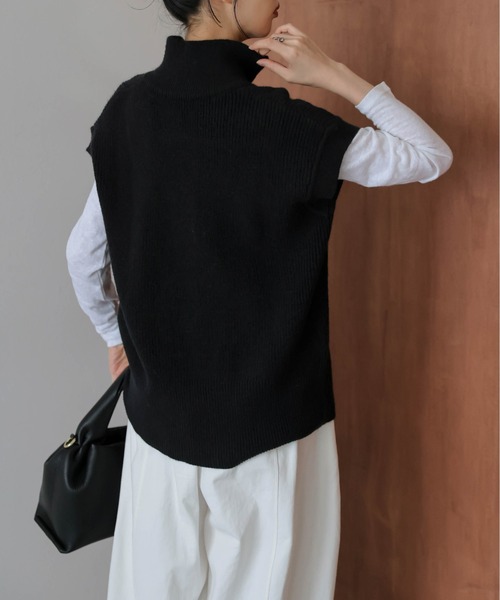 La-gemme(ラジェム)の「ハイネックWジップニットベスト(ベスト・レディース・ブラック/グレー/ベージュ/モカ・フリー)」の10枚目の写真