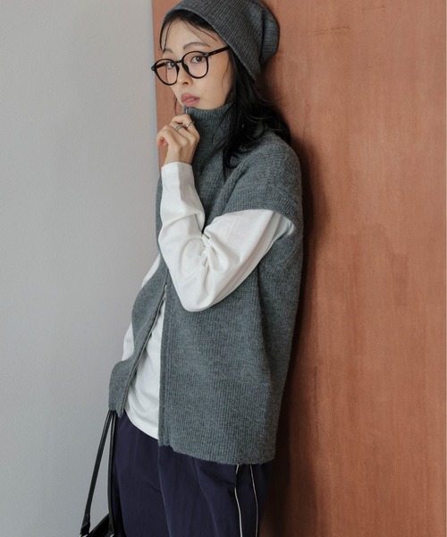 La-gemme(ラジェム)の「ハイネックWジップニットベスト(ベスト・レディース・ブラック/グレー/ベージュ/モカ・フリー)」の15枚目の写真