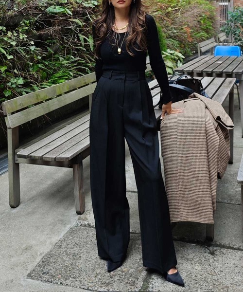 esutoreja（エストレジャ）の「Uネックリブニットトップス（ニット/セーター・レディース・ブラック/チャコール/ブラウン・FREE）」の11枚目の写真