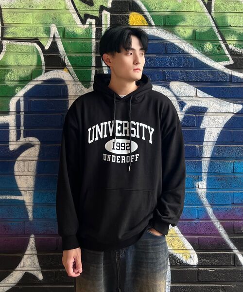 UNDEROFF（アンダーオフ）の「アセンティックリラックスドユニバーシティフードパーカー ブラック（パーカー・レディース・ブラック・SMALL/MEDIUM/LARGE/X-LARGE）」の11枚目の写真