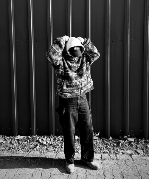 SK8ER ROCK(スケーターロック)の「Criminals Hand Warmer Sweat Hoodie white melange(パーカー・レディース・その他・FREE)」の7枚目の写真