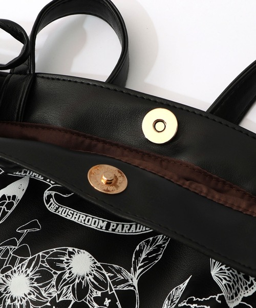 ScoLar(スカラー)の「653442:きのこランド柄サイド絞り合皮トートバッグ(トートバッグ・レディース・グレー/ブラック・FREE)」の15枚目の写真