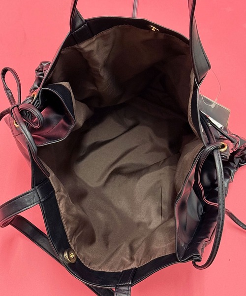 ScoLar(スカラー)の「653442:きのこランド柄サイド絞り合皮トートバッグ(トートバッグ・レディース・グレー/ブラック・FREE)」の18枚目の写真