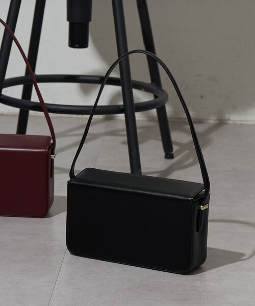 GALLARDAGALANTE(ガリャルダガランテ)の「【2.718】BOXショルダーバッグ(ショルダーバッグ・レディース・ブラック/ボルドー・FREE)」の4枚目の写真