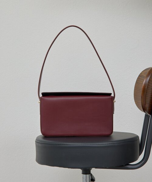 GALLARDAGALANTE(ガリャルダガランテ)の「【2.718】BOXショルダーバッグ(ショルダーバッグ・レディース・ブラック/ボルドー・FREE)」の16枚目の写真