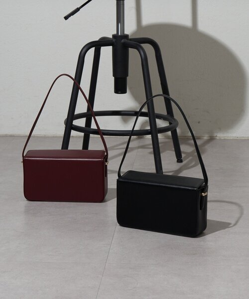 GALLARDAGALANTE(ガリャルダガランテ)の「【2.718】BOXショルダーバッグ(ショルダーバッグ・レディース・ブラック/ボルドー・FREE)」の18枚目の写真