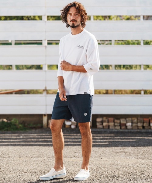 1minute 1second（ワンミニットワンセカンド）の「mt10111-cursive embroidery half sleeve T-shirt Tシャツ(1M26H310)（Tシャツ/カットソー・メンズ・グレイッシュベージュ/ブラック/ホワイト・S/M/L/XL）」の9枚目の写真
