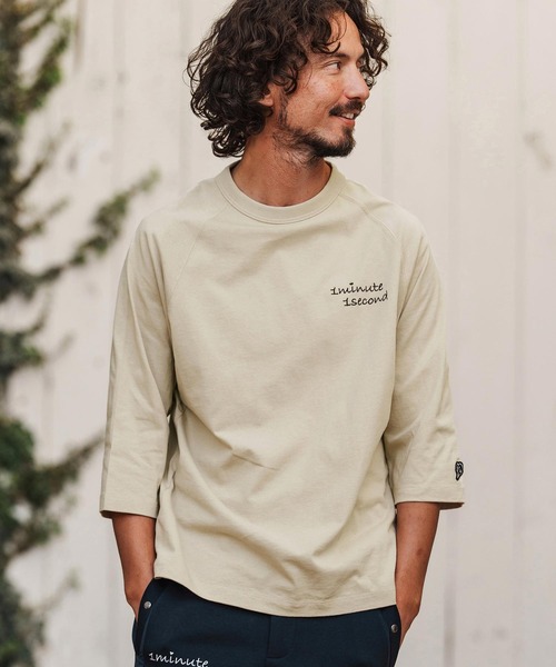 1minute 1second（ワンミニットワンセカンド）の「mt10111-cursive embroidery half sleeve T-shirt Tシャツ(1M26H310)（Tシャツ/カットソー・メンズ・グレイッシュベージュ/ブラック/ホワイト・S/M/L/XL）」の11枚目の写真