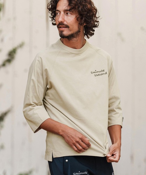 1minute 1second（ワンミニットワンセカンド）の「mt10111-cursive embroidery half sleeve T-shirt Tシャツ(1M26H310)（Tシャツ/カットソー・メンズ・グレイッシュベージュ/ブラック/ホワイト・S/M/L/XL）」の12枚目の写真
