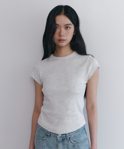 CURETTY(キュリティ)の「C 90S LINE BASIC T-SHIRT_LIGHT GREY(Tシャツ/カットソー・レディース・ライトグレー・SMALL/MEDIUM)」の1枚目の写真