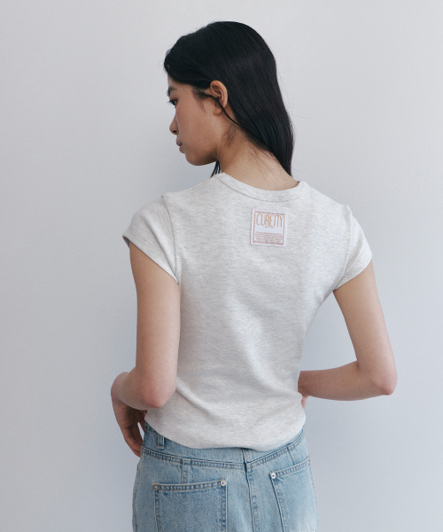 CURETTY(キュリティ)の「C 90S LINE BASIC T-SHIRT_LIGHT GREY(Tシャツ/カットソー・レディース・ライトグレー・SMALL/MEDIUM)」の2枚目の写真