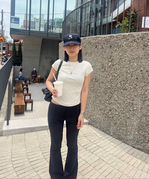 CURETTY(キュリティ)の「C 90S LINE BASIC T-SHIRT_LIGHT GREY(Tシャツ/カットソー・レディース・ライトグレー・SMALL/MEDIUM)」の6枚目の写真