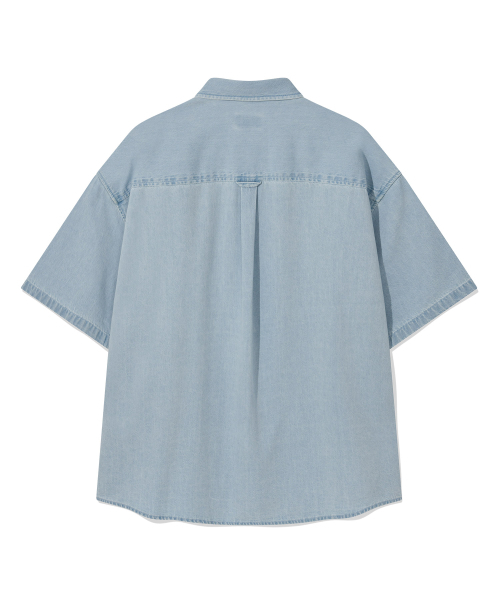 COVERNAT(カバーナット)の「Cロゴデニムハーフシャツライトブルー(シャツ/ブラウス・レディース・その他・SMALL/MEDIUM/LARGE/X-LARGE/XX-LARGE/X-SMALL)」の9枚目の写真