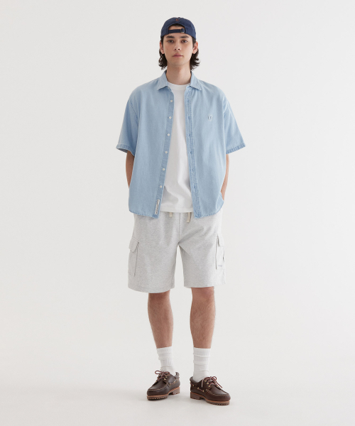 COVERNAT(カバーナット)の「Cロゴデニムハーフシャツライトブルー(シャツ/ブラウス・レディース・その他・SMALL/MEDIUM/LARGE/X-LARGE/XX-LARGE/X-SMALL)」の10枚目の写真