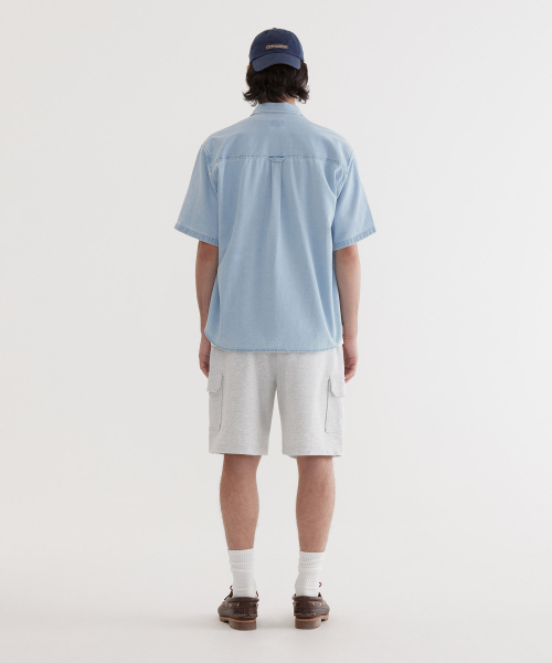 COVERNAT(カバーナット)の「Cロゴデニムハーフシャツライトブルー(シャツ/ブラウス・レディース・その他・SMALL/MEDIUM/LARGE/X-LARGE/XX-LARGE/X-SMALL)」の12枚目の写真