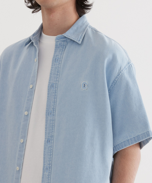 COVERNAT(カバーナット)の「Cロゴデニムハーフシャツライトブルー(シャツ/ブラウス・レディース・その他・SMALL/MEDIUM/LARGE/X-LARGE/XX-LARGE/X-SMALL)」の13枚目の写真