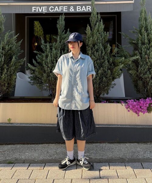 COVERNAT(カバーナット)の「Cロゴデニムハーフシャツライトブルー(シャツ/ブラウス・レディース・その他・SMALL/MEDIUM/LARGE/X-LARGE/XX-LARGE/X-SMALL)」の7枚目の写真