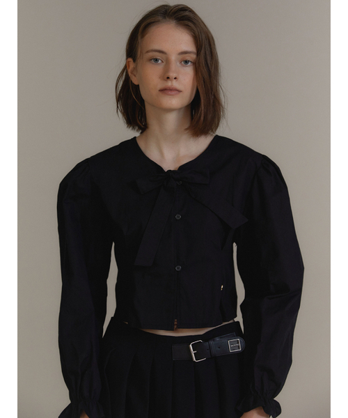 ANOETIC(アノエティック)の「ANC CROP RIBBON BLOUSE_BLACK(シャツ/ブラウス・レディース・その他・FREE)」の3枚目の写真