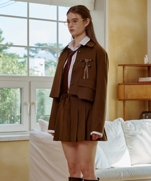 ARI(アリ)の「MILD CROP BLAZER / BROWN(テーラードジャケット・レディース・ブラウン・FREE)」の2枚目の写真
