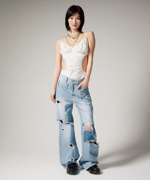 ROYAL FLASH（ロイヤルフラッシュ）の「MITSUKI/ミツキ/クラッシュワイドデニムパンツ（デニムパンツ・レディース・ブルー・M/S）」の3枚目の写真