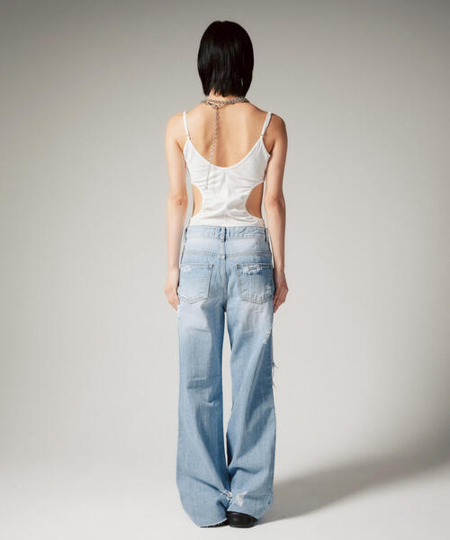 ROYAL FLASH（ロイヤルフラッシュ）の「MITSUKI/ミツキ/クラッシュワイドデニムパンツ（デニムパンツ・レディース・ブルー・M/S）」の4枚目の写真