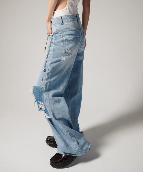 ROYAL FLASH（ロイヤルフラッシュ）の「MITSUKI/ミツキ/クラッシュワイドデニムパンツ（デニムパンツ・レディース・ブルー・M/S）」の10枚目の写真