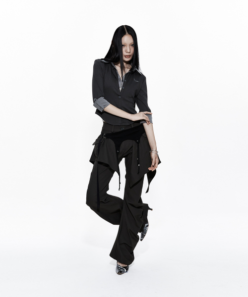 KASHIKO(カシコ)の「Layered Strap Pants Khaki(その他パンツ・レディース・その他・SMALL/MEDIUM)」の4枚目の写真