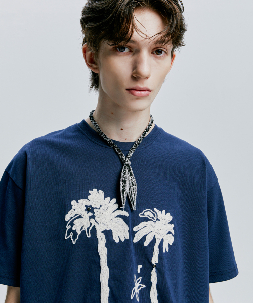 S SY(エスエスワイ)の「パームツリー&アイレットチェーン刺繍Tシャツネイビー(Tシャツ/カットソー・メンズ・その他・MEDIUM/LARGE)」の2枚目の写真
