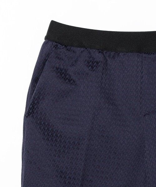EFFE BEAMS(エッフェビームス)の「M・fil / ジャカード クロップド パンツ(その他パンツ・レディース・ネイビー・36/38/40)」の3枚目の写真