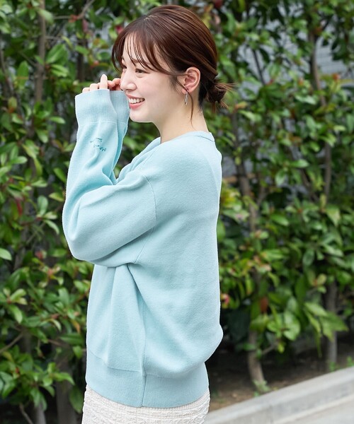 coen（コーエン）の「【選べる6色展開 / スプリングカラー】袖刺繍 スウェットライクハイゲージニット（ニット/セーター・レディース・ライトグレー/オフホワイト/クリーム/ライトピンク/ライトブルー/ベージュ・FREE）」の20枚目の写真