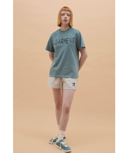 K-GARMENT(カメント)の「(UNI) ハンドペインティングロゴオーバーT OIL GREEN(Tシャツ/カットソー・レディース・その他・SMALL/LARGE/X-LARGE)」の1枚目の写真
