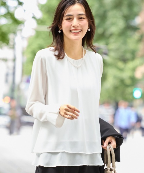 Viola e Viola（ヴィオラエヴィオラ）の「裾フレア裏地付きシフォンブラウス（シャツ/ブラウス・レディース・ネイビー/ホワイト・M/L/LL/3L）」の18枚目の写真