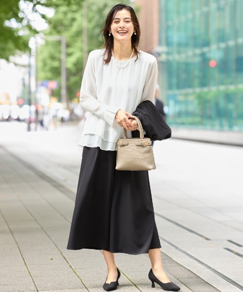 Viola e Viola（ヴィオラエヴィオラ）の「裾フレア裏地付きシフォンブラウス（シャツ/ブラウス・レディース・ネイビー/ホワイト・M/L/LL/3L）」の19枚目の写真