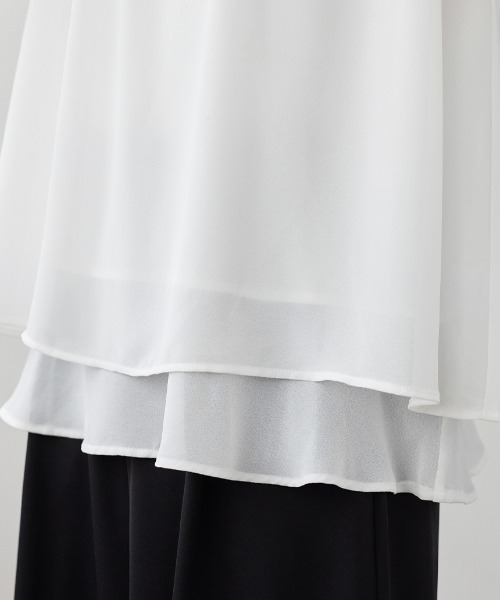 Viola e Viola（ヴィオラエヴィオラ）の「裾フレア裏地付きシフォンブラウス（シャツ/ブラウス・レディース・ネイビー/ホワイト・M/L/LL/3L）」の6枚目の写真
