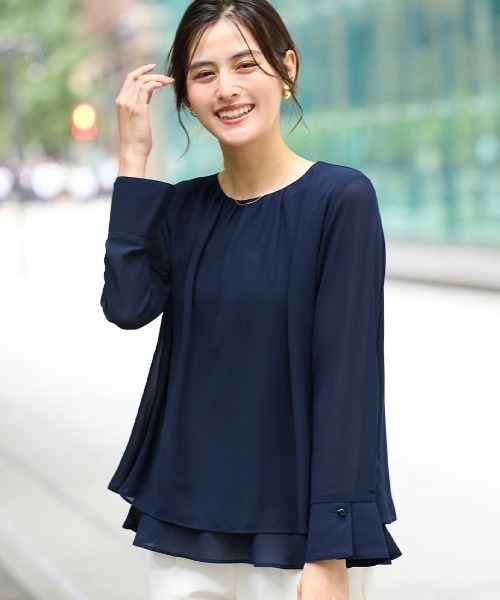 Viola e Viola（ヴィオラエヴィオラ）の「裾フレア裏地付きシフォンブラウス（シャツ/ブラウス・レディース・ネイビー/ホワイト・M/L/LL/3L）」の14枚目の写真