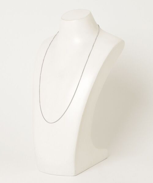 TOM WOOD（トムウッド）の「TOM WOOD Curb Chain Slim / 100269-24.5（ネックレス・メンズ・シルバー・24.5）」の12枚目の写真