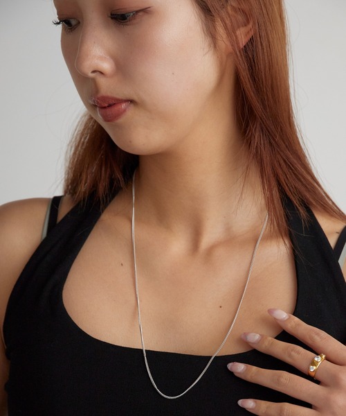 TOM WOOD（トムウッド）の「TOM WOOD Curb Chain Slim / 100269-24.5（ネックレス・メンズ・シルバー・24.5）」の3枚目の写真