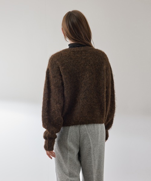 QUEENS COURT（クイーンズコート）の「ソフトシャギーキモウメタルボタンカーディガン（カーディガン/ボレロ・レディース・オフホワイト/ブラウン/パープル・M）」の12枚目の写真