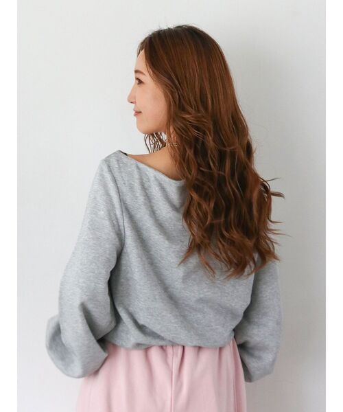 Ungrid（アングリッド）の「タックオフショルスウェット（Tシャツ/カットソー・レディース・オフホワイト/ライトグレー/グリーン・FREE）」の6枚目の写真