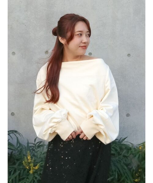 Ungrid（アングリッド）の「タックオフショルスウェット（Tシャツ/カットソー・レディース・オフホワイト/ライトグレー/グリーン・FREE）」の11枚目の写真