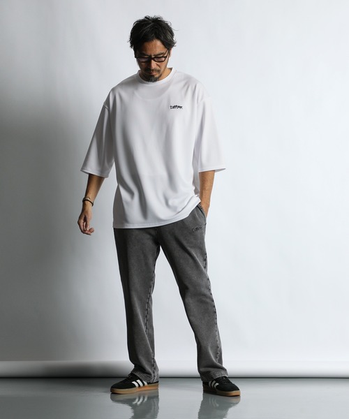 The DUFFER of ST.GEORGE（ザダファーオブセントジョージ）の「【WEB限定アイテム】PIGMENT-DYE REGULAR FIT SWEAT PANTS：ピグメント加工 レギュラーフィット スウェットパンツ（スウェットパンツ・メンズ・ブラック/ネイビー・SMALL/MEDIUM/LARGE/X-LARGE）」の4枚目の写真