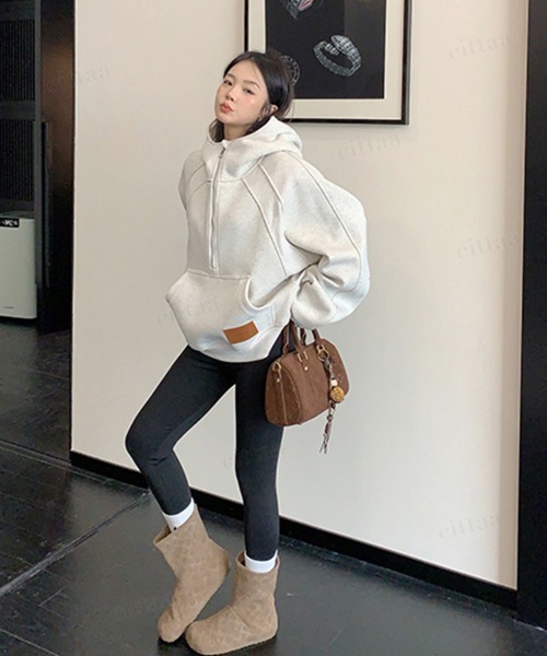 Dalfwin(ダールフィン)の「韓国ファッション RICECAKEフードロゴハーフジップフーディ(パーカー・レディース・ブラック/グレー・FREE)」の19枚目の写真