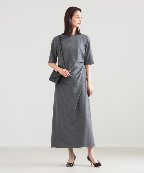 Demi-Luxe BEAMS（デミルクス ビームス）の「アシンメトリー タック バイアス ワンピース（ワンピース・レディース・グレー/ブラック・36/38）」の3枚目の写真