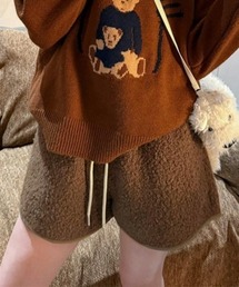 おうち時間もお出かけも心地よく包む冬のボアショートパンツ