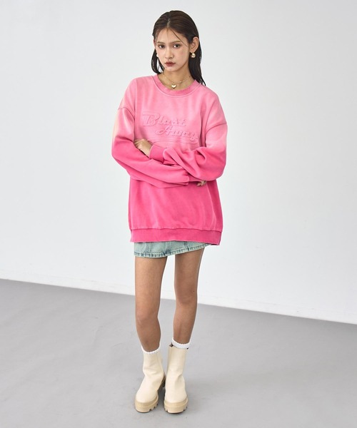 ANAP（アナップ）の「ウォッシュ加工 グラデーション エンボスロゴ スウェット プルオーバー（スウェット・レディース・ブラック/ピンク・F）」の11枚目の写真