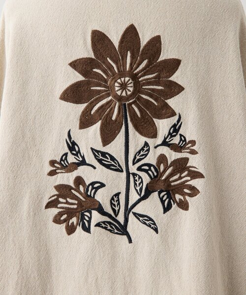 ear PAPILLONNER(イアパピヨネ)の「花柄刺しゅうジャケット【SUM1 STYLE】(その他アウター・レディース・グレイッシュベージュ・FREE)」の7枚目の写真