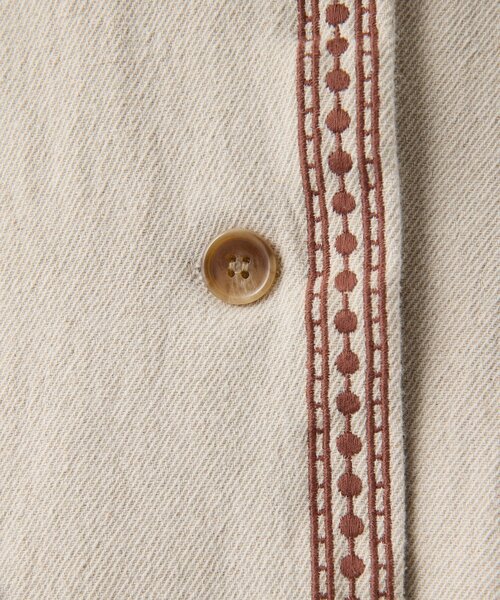 ear PAPILLONNER(イアパピヨネ)の「花柄刺しゅうジャケット【SUM1 STYLE】(その他アウター・レディース・グレイッシュベージュ・FREE)」の5枚目の写真