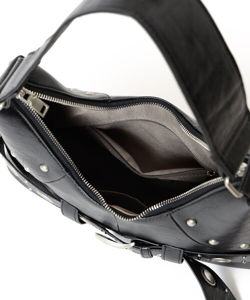 Ray BEAMS（レイビームス）の「スタッズ ベルト バッグ（トートバッグ・レディース・ベージュ/ブラック・ONE SIZE）」の7枚目の写真