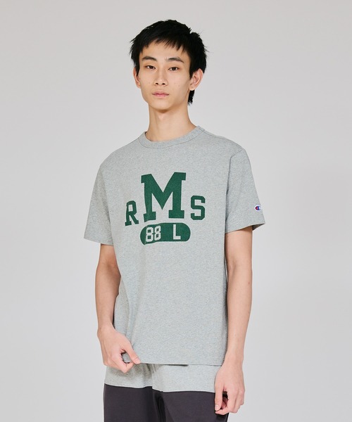 Champion（チャンピオン）の「【Champion/チャンピオン】メンズ ベーシック ショートスリーブTシャツ（Tシャツ/カットソー・メンズ・ダークブルー/グレー/ブラック系その他/ホワイト×ネイビー/ホワイト系その他3/オートミール・X-LARGE/LARGE/MEDIUM/SMALL）」の4枚目の写真
