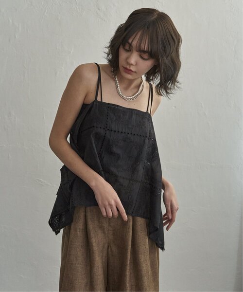 notch.(ノッチ)の「パッチワーク風刺繍キャミソール(キャミソール・レディース・オフホワイト/ブラック・M)」の7枚目の写真